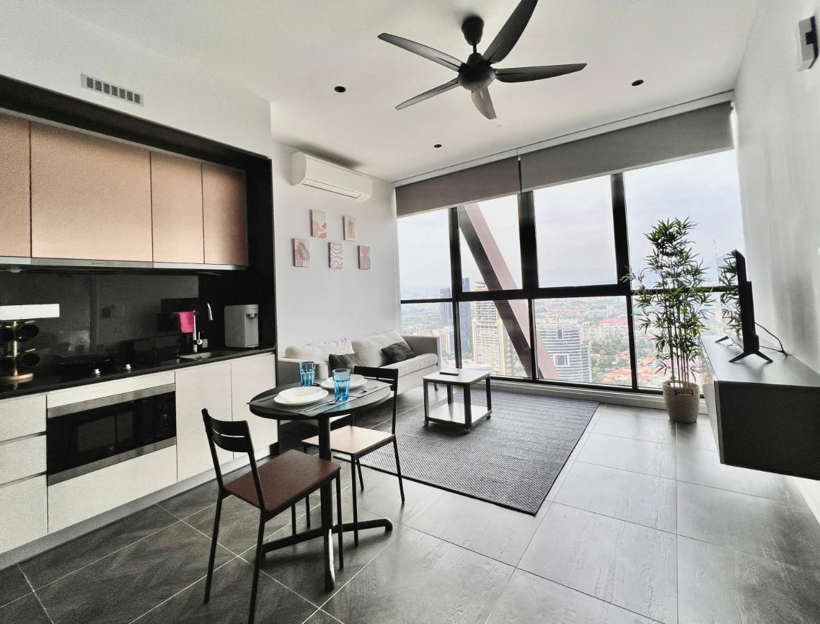 Scarletz Klcc Apartments By Soulasia Κουάλα Λουμπούρ Εξωτερικό φωτογραφία